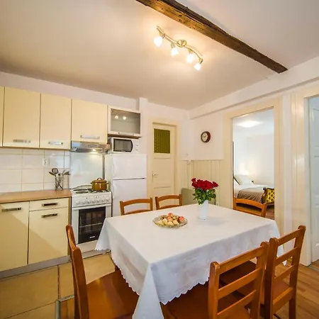 Apartment Odrina Split